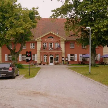 Hotel Altes Gutshaus-federow 3*