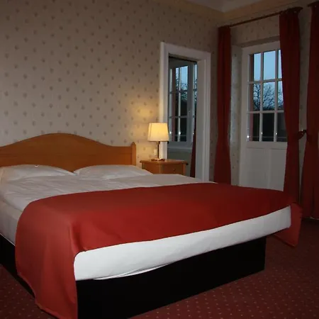 Altes Gutshaus-federow 3* Federow