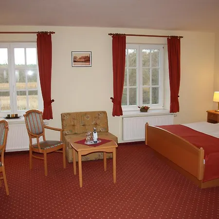 Altes Gutshaus-federow 3*